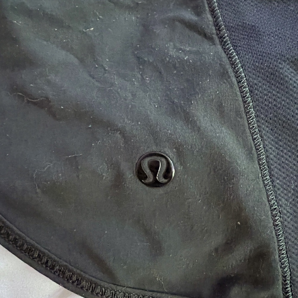 Lululemon - Picture 2 of 2